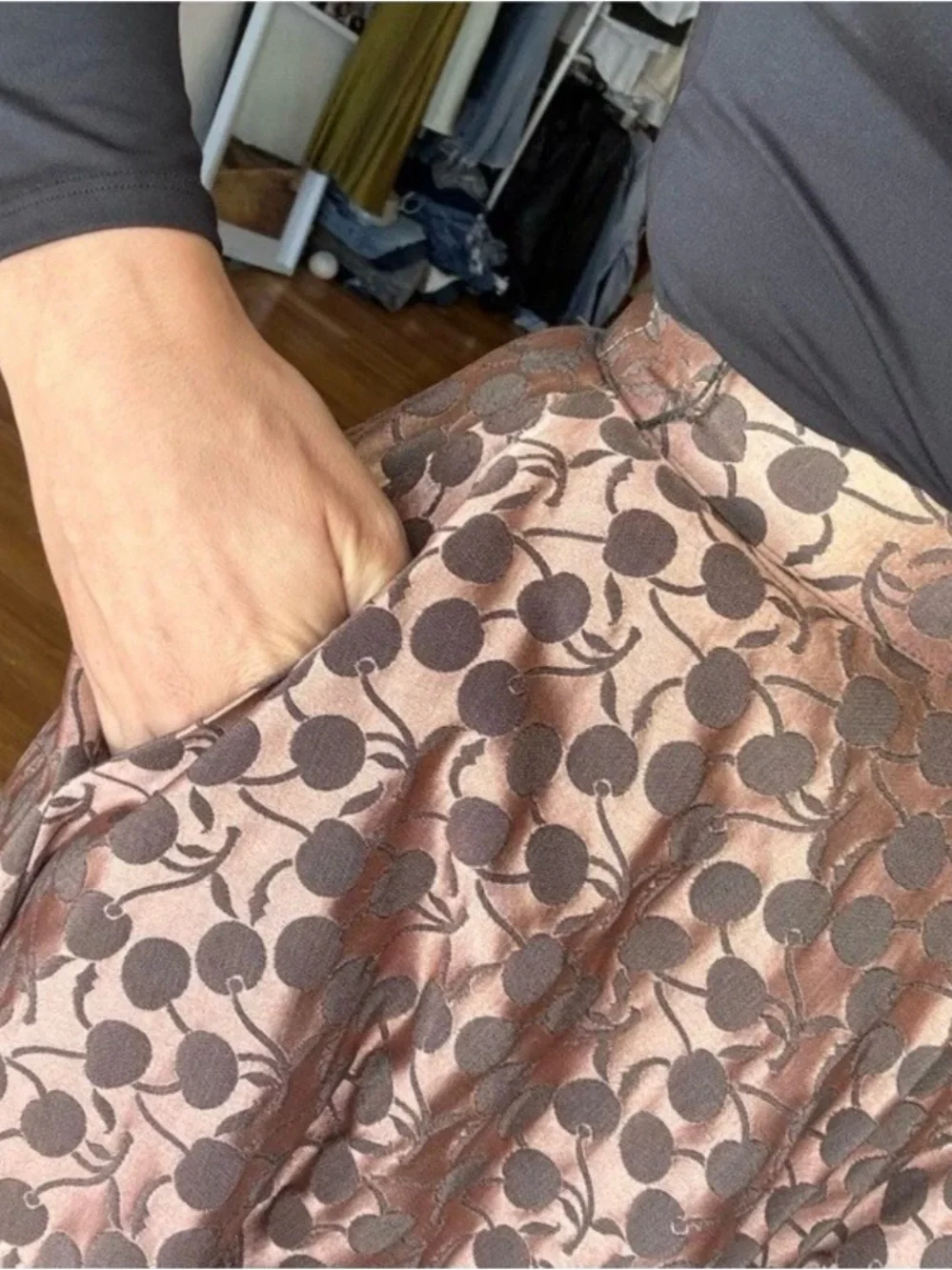 1950’s Vintage Floral Jacquard A-Line Circle Skirt - Rose Brown Cherry Print